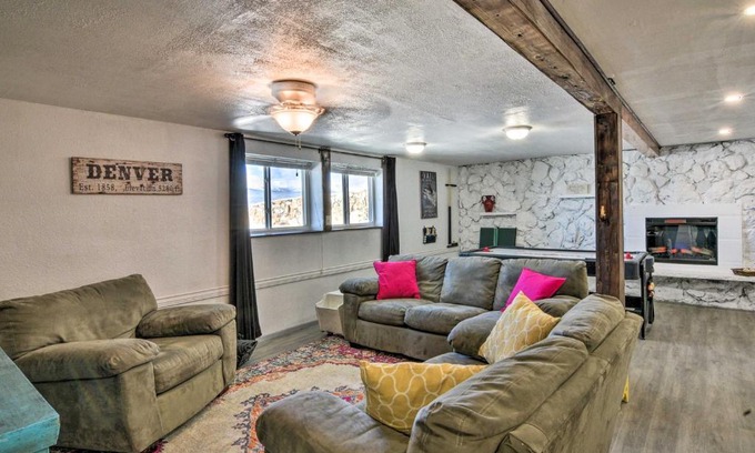 Leadville Apartment | Cozy Escape with Shared Outdoor Hot Tub and Mtn Views!