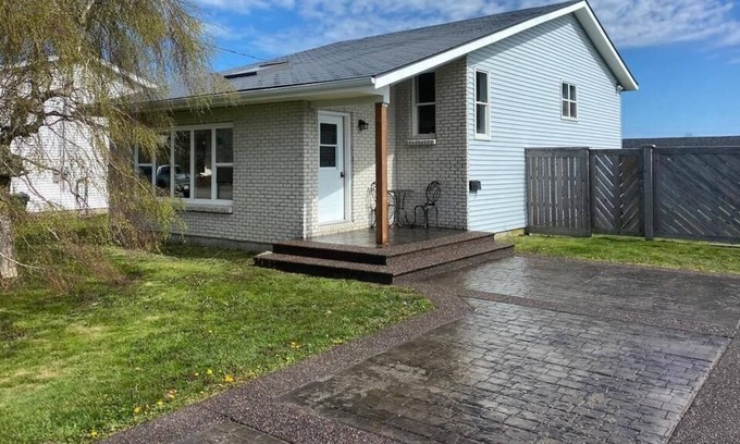 Yarmouth Apartment | Cozy executive suite in Yarmouth for young professionals/retired individuals
