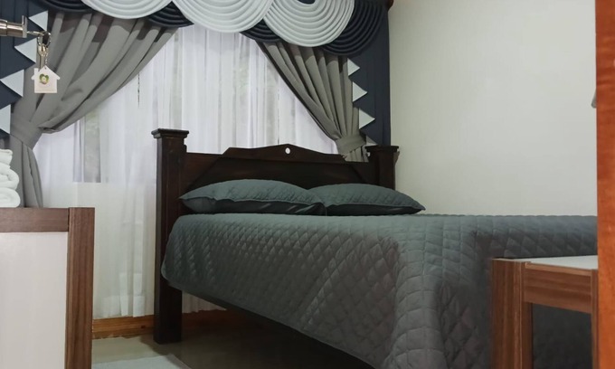 Puntarenas House | Cozy Family House, 5 minutes drive to Monteverde Rain Forest and quite area.