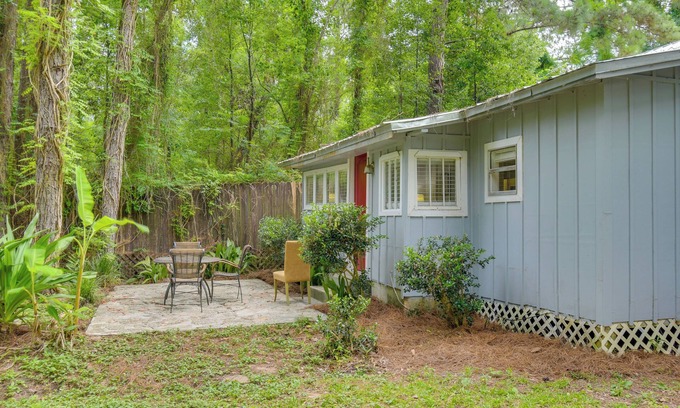 Fairhope House | Cozy Fairhope Retreat w/Patio & Grill!