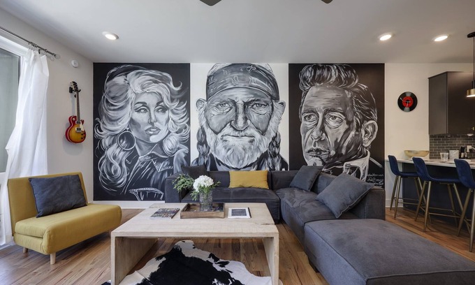 Hermitage House | Cozy Family Retreat - Near Airport & Opry