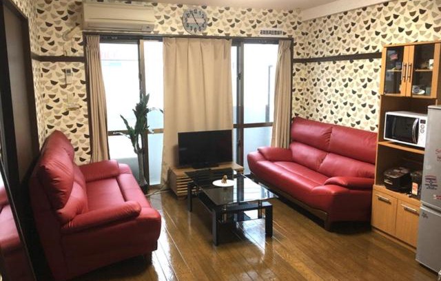 Okinawa Apartment | Cozy Family room KY apartment