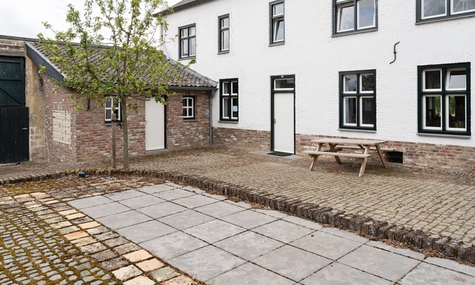 Bemelen House | Cozy Farmhouse in Bemelen With Terrace