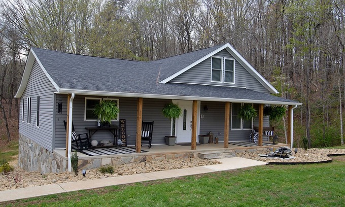Marion Other | Cozy farmhouse! Pool table, fire pit, minutes to Lake James, downtown Marion!