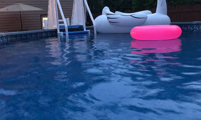 Arlington Heights House | Cozy FarmHouse -PRIVATE Hot tub and Pool at Camelback