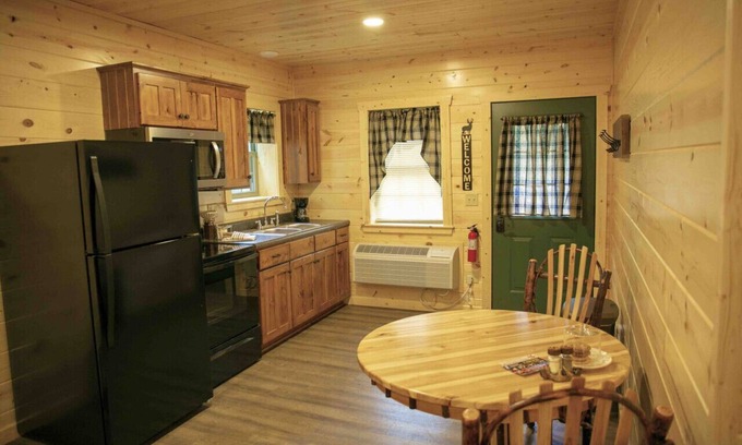 Millersburg Apartment | Cozy Fireplace Suite 1/2 Mile to Downtown Berlin