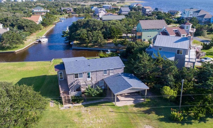 Avon Cottage | Cozy Fishing Cottage w/water access, minutes from Hatteras National Seashore