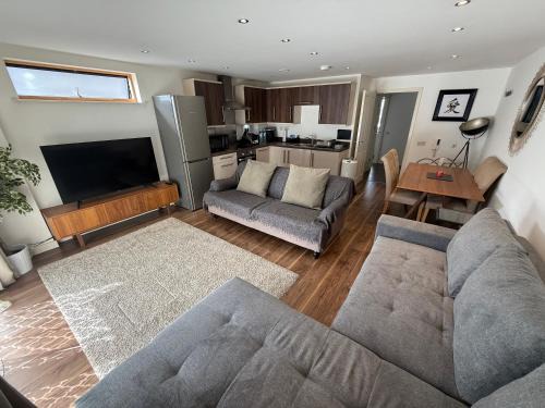 Brent Apartment | Cozy Flat in Harlesden near Wembley