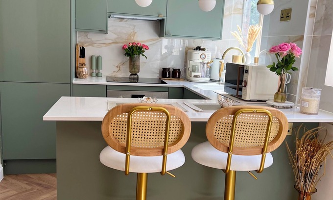 West Putney Apartment | Cozy flat in putney- the flat is under renovation available on 18 July 2024
