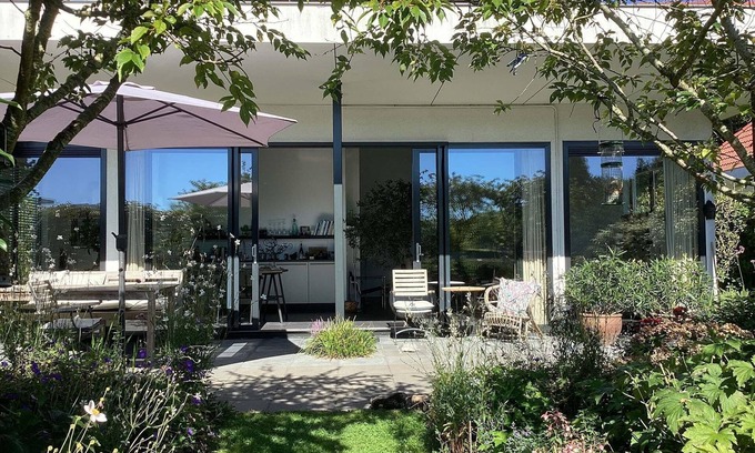 Zeewolde Villa | Cozy forest villa on the water near Harderwijk
