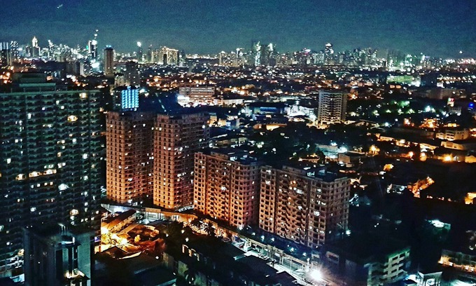 Valencia Condo | Cozy fully furnished deluxe studio condominium Excellent Location
