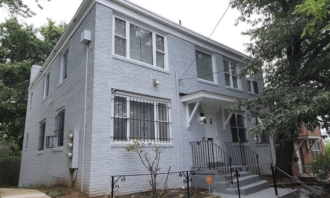 Bellevue House | Cozy furnished home in Washington DC