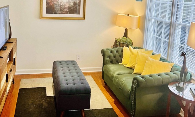 Piedmont Heights Apartment | Cozy Garden Level Piedmont Park Charmer