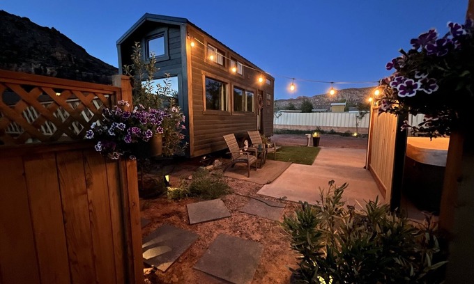 Hildale House | Cozy Garden Tiny Home Village