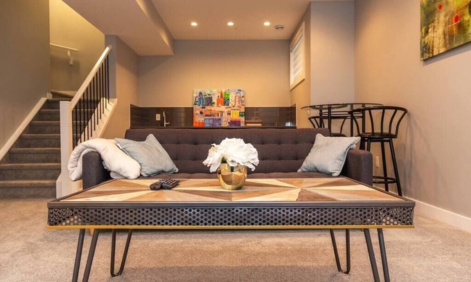 Kensington House | Cozy Gem of Kensington