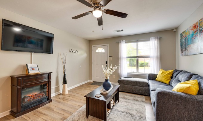 Warner Robins House | Cozy Georgia Abode w/Patio & Grill, Near Golfing!