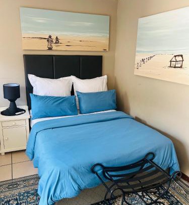 Weltevredenpark Apartment | Cozy guest suite with private access