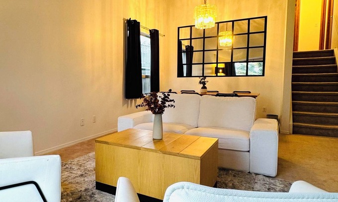 Country Hills House | Cozy Haven 1 Bedroom Only with 2 Double Beds with lots of amenities!
