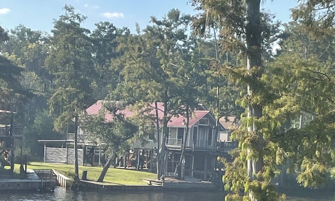 Sulphur Cottage | Cozy Hideaway on the Calcasieu River