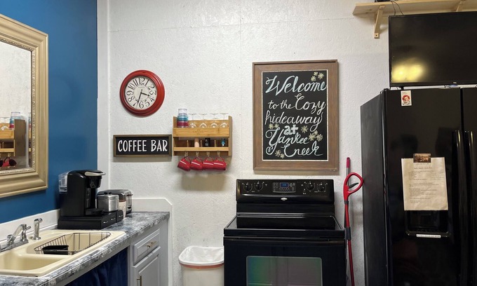 Otisco Apartment | Cozy Hideaway on Yankee Creek
