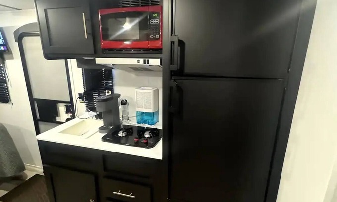 Southfield House | Cozy Hideout SuperHost Long Term