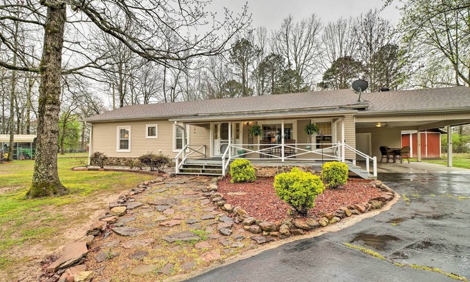 Higden House | Cozy Higden Retreat - Near Greers Ferry Lake!
