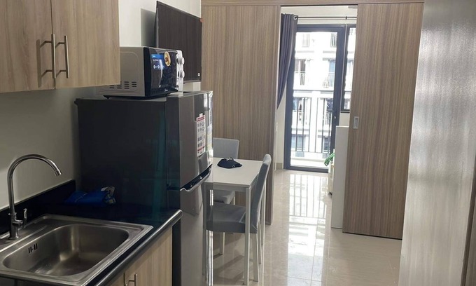 Baclaran Condo | Cozy High Floor 1-bedroom condo with AC, WiFi in Shore 2 Tower 3