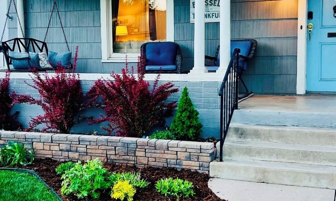 Old North End House | Cozy Historic Charmer near Downtown. nKing Bed, Private backyard w/fire pit.