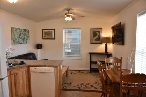 Gardiner Apartment | Cozy Home by Yellowstone River Confluence