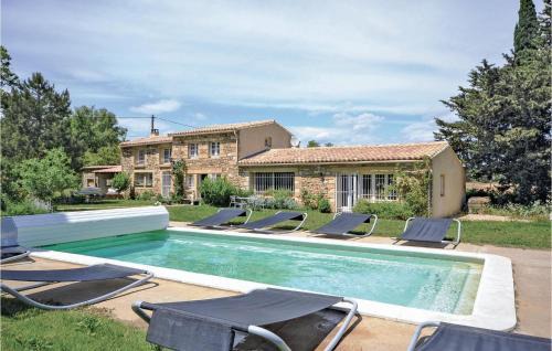 Saint-Quentin-la-Poterie House | Cozy Home In St Quentin La Poterie