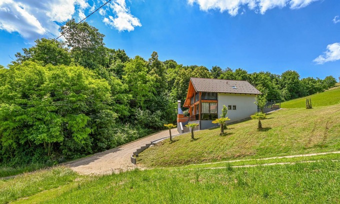 Selnica House | Cozy home in Kapelscak with sauna