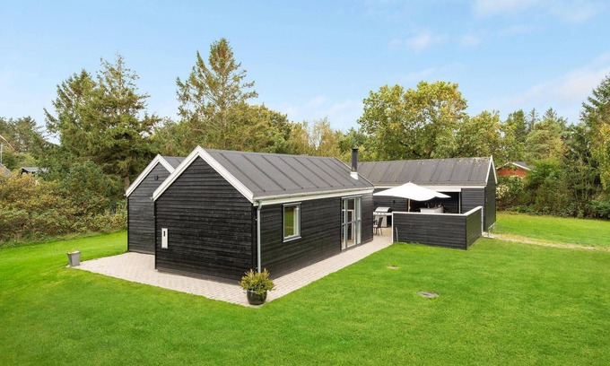 Trend House | Cozy home in Løgstør with kitchen