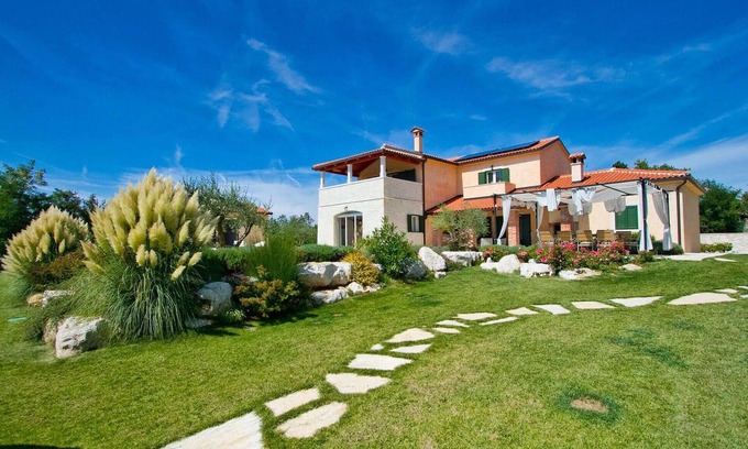 Fabci House | Cozy home in Porec with sauna