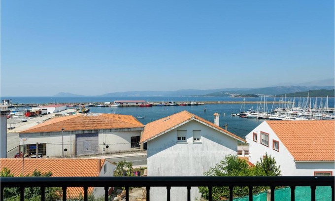 Portosin House | Cozy Home In Porto Do Son With Wifi