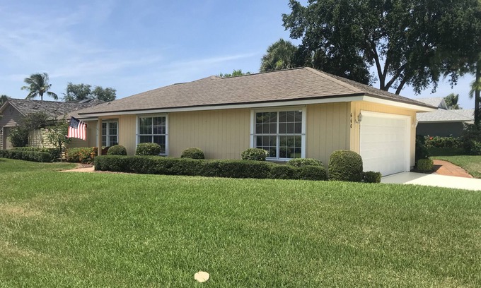 Florida Ridge House | COZY HOME IN TENNIS COMMUNITY