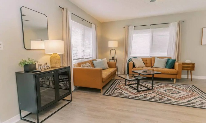 Murray Hill House | Cozy home in the heart of Jax