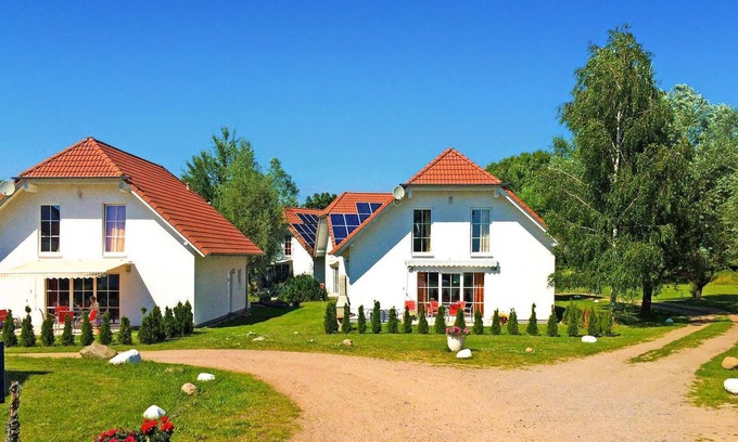 Verchen House | Cozy home in Verchen with WiFi