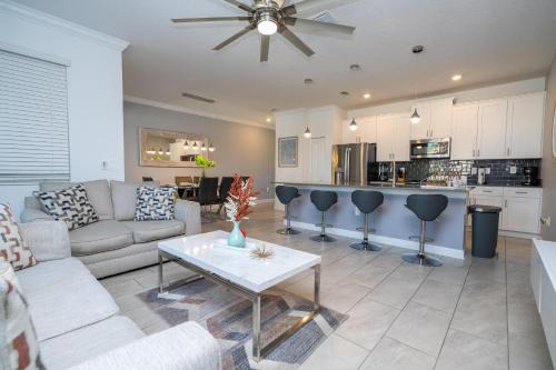 Kissimmee House | Cozy Home Near Disney Free Resort Access 4463