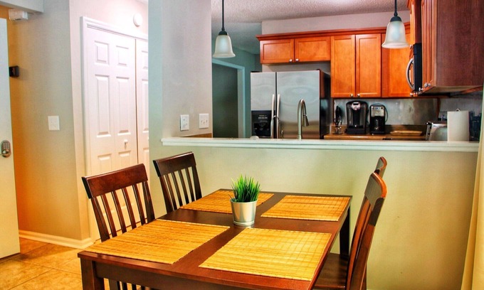 Newell House | Cozy home near UNCC, Carolina Pavilion and Uptown Charlotte