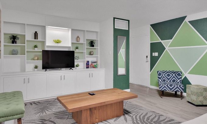 Stockton House | Cozy Home Near UOP w/ RV & Boat Parking