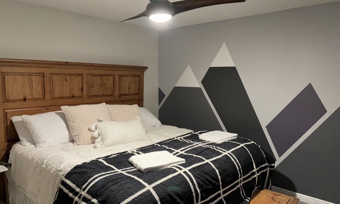 South Salt Lake House | Cozy home near the mountains that allows you to enjoy all Utah has to offer!