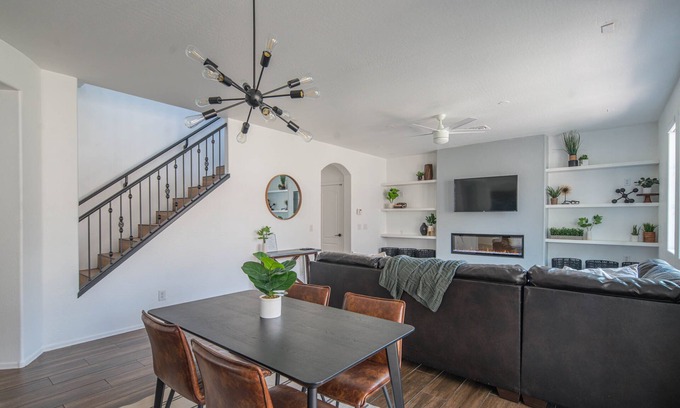 Sonoran Foothills House | Cozy Home w/Incredible Backyard, BBQ, Putting and Gas Fire Pit