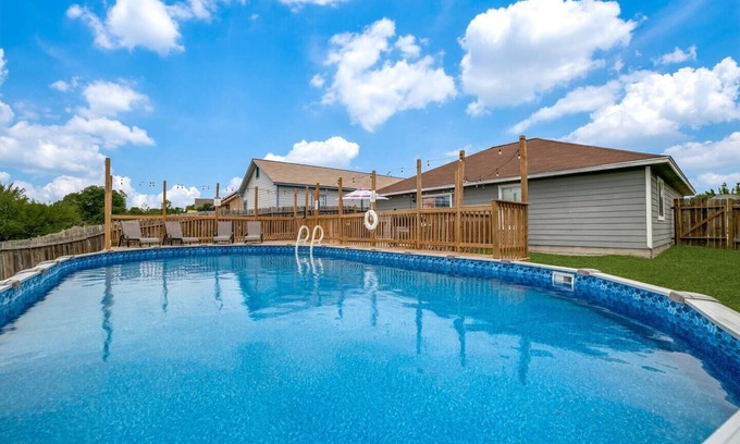 Arena District House | Cozy Home w/Pool, Smart TVs, Near Lackland