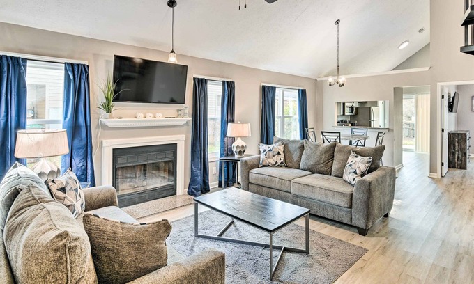 Heron Walk House | Cozy Home w/Yard ~ 12 Mi to Dtwn Nashville!