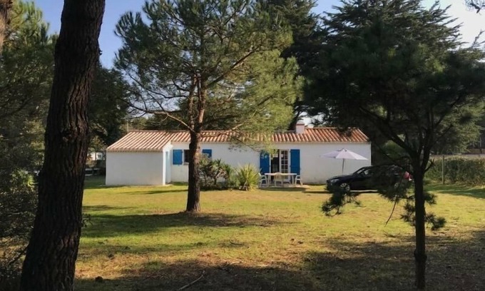 Saint-Hilaire-de-Riez Cottage | Cozy House with Large Garden, Close to Beach - St. Hilaire-de-Riez
