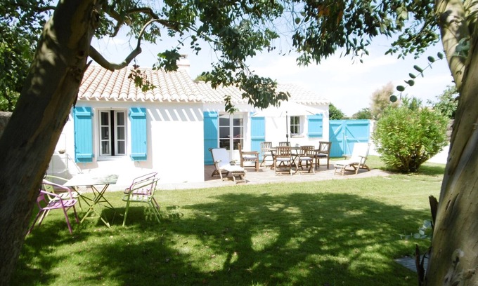 L'Epine House | Cozy house for 4 with enclosed garden in L'Épine, near the beach