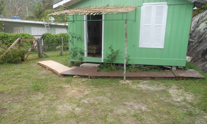 Pantano do Sul House | Cozy house on the beautiful Matadeiro beach, 20 meters from the sea
