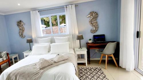 Knysna Apartment | Cozy Island Living at The Grove cottage