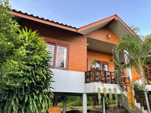 Thong Sala House | Cozy jungle House 2BD Central located