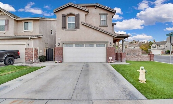 Jurupa Valley House | Cozy Jurupa Pool Pad w/ Swimming Pool and Pool Table